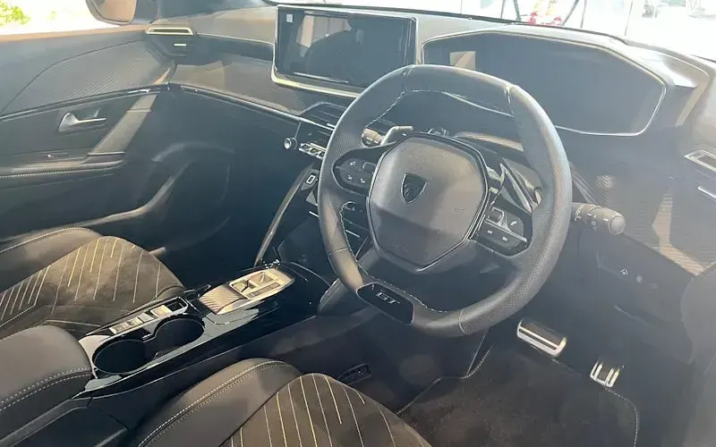 New Peugeot 208 Premium 147 HP (108 kW) 2025 Hatchback