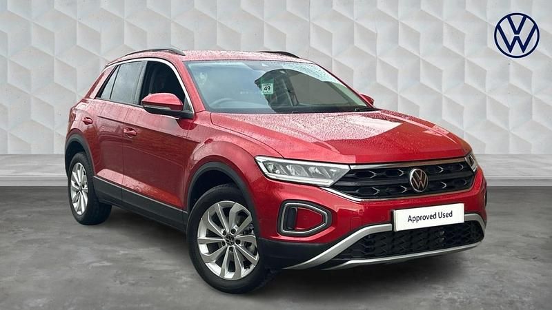Used VW T-Roc Match 150 HP (110 kW) 2024 Kings red SUV