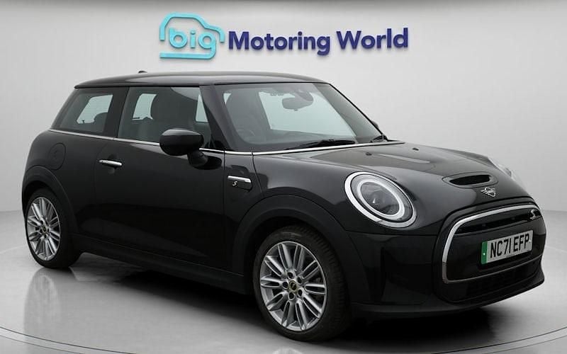 Used Mini Cooper Level 2 135 kW (184 HP) 2023 Hatchback