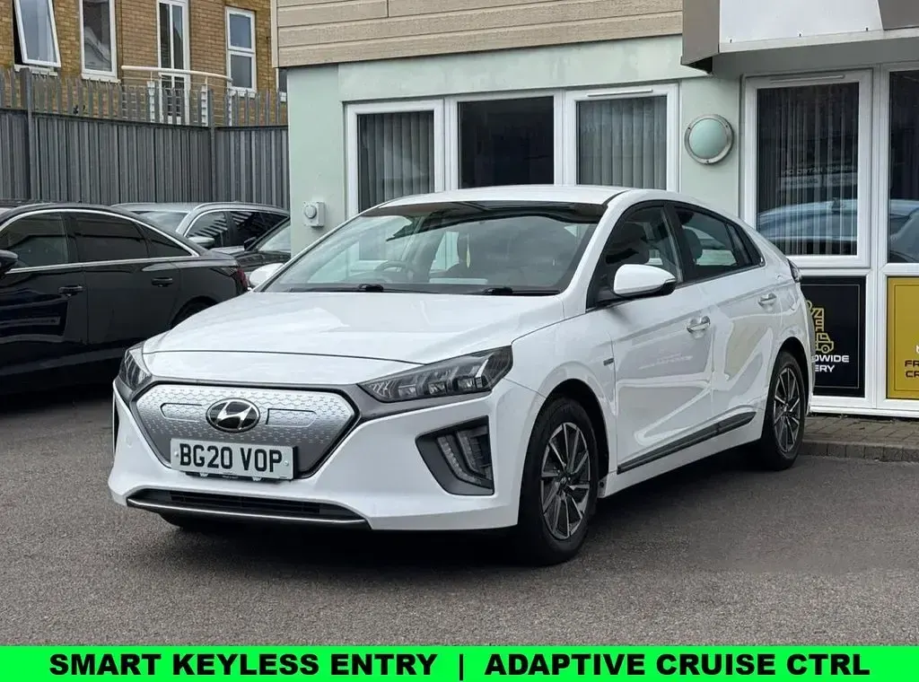 Used Hyundai Ioniq Premium 100 kW (136 HP) 2020 White Hatchback
