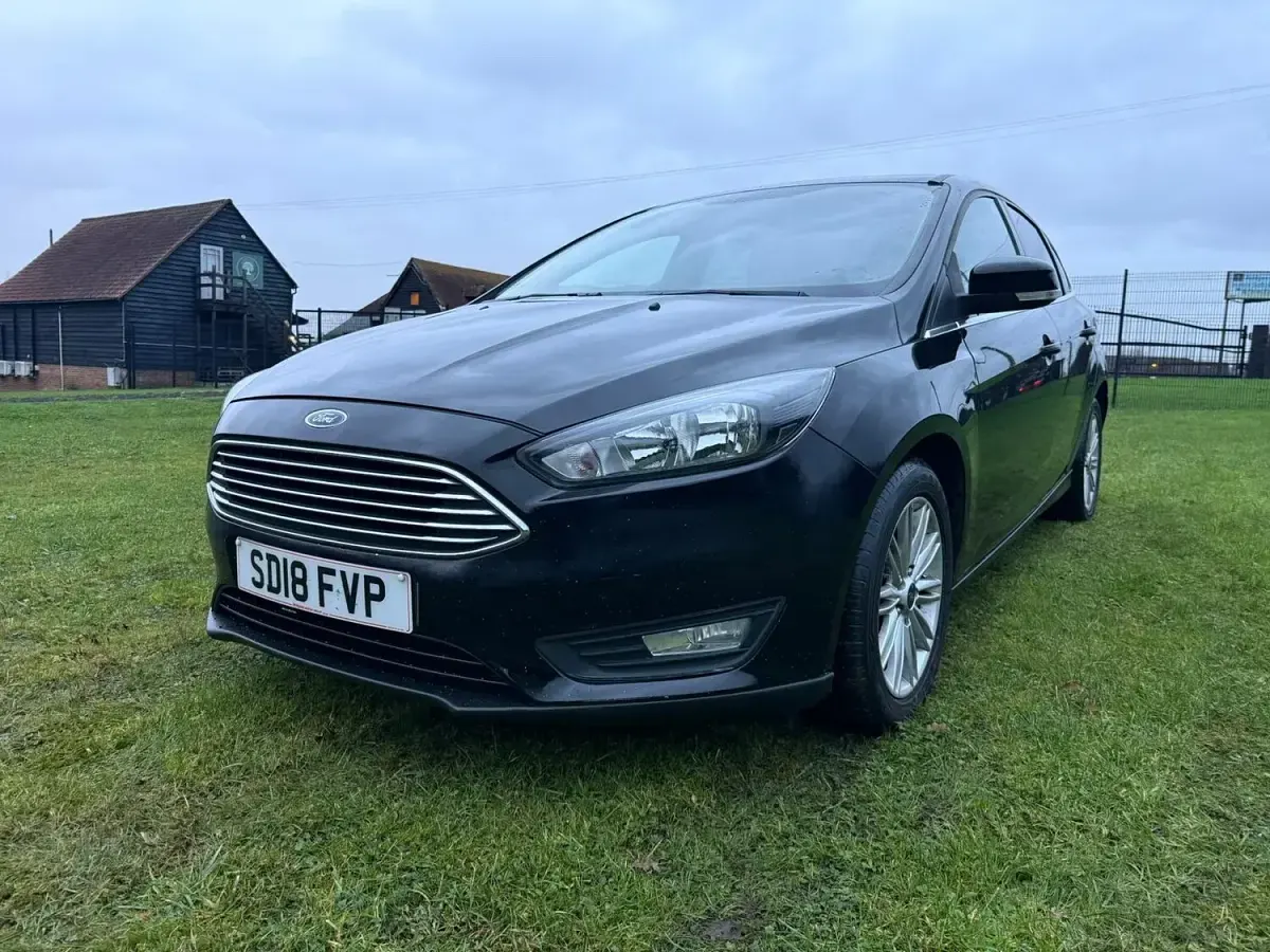 Used Ford Focus Zetec 2018 Black Hatchback