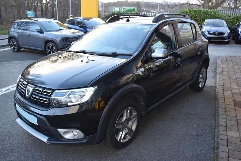 Used Dacia Sandero Lauréate 90 HP (66 kW) 2017