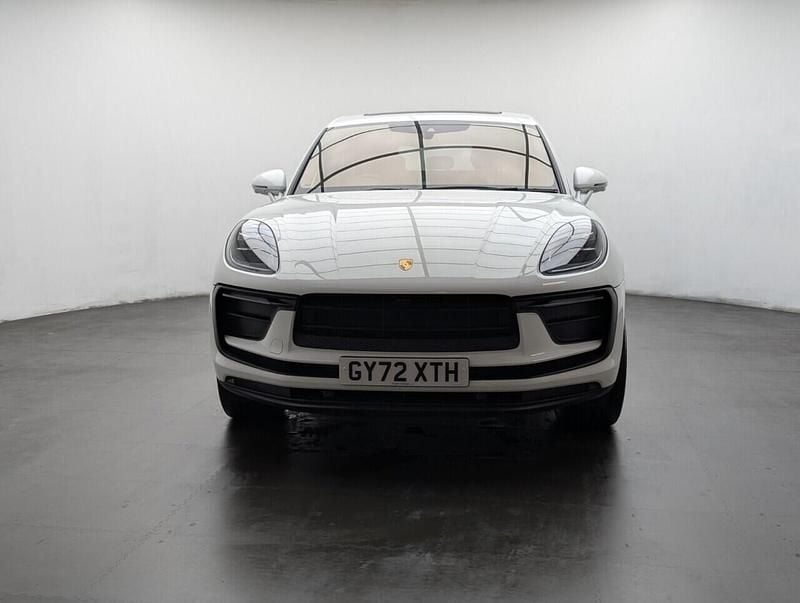 Used Porsche Macan 265 HP (194 kW) 2022 White SUV