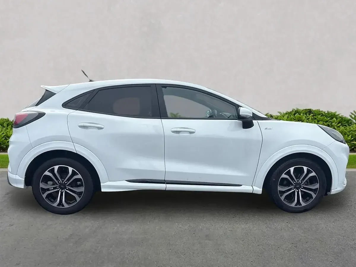 Used Ford Puma ST-Line 125 HP (91 kW) 2023 White SUV