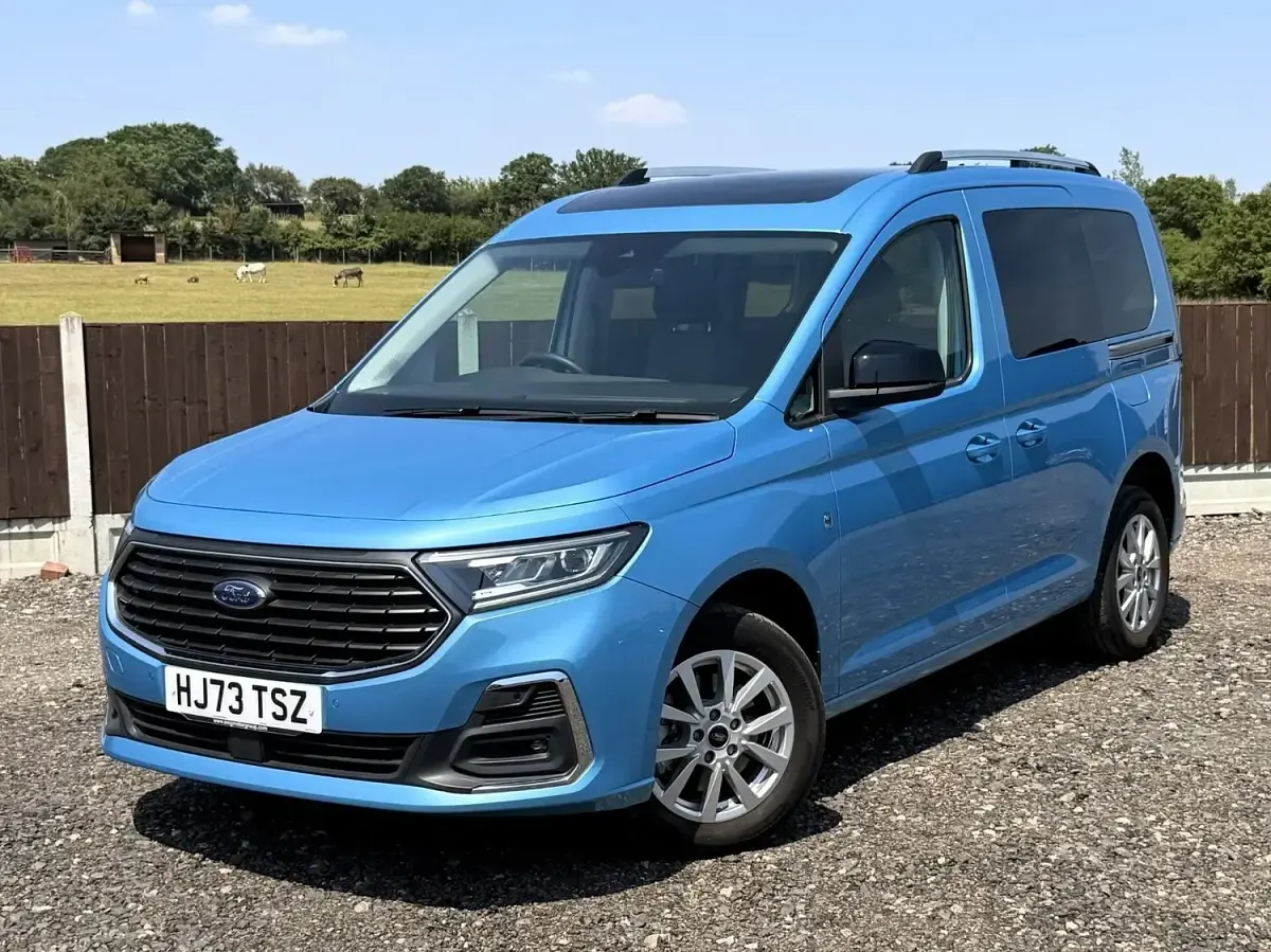 Used Ford Tourneo Connect Titanium 122 HP (89 kW) 2023 Blue MPV