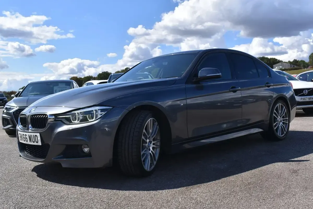 Used BMW 318 M Sport 147 HP (108 kW) 2016 Grey Sedan