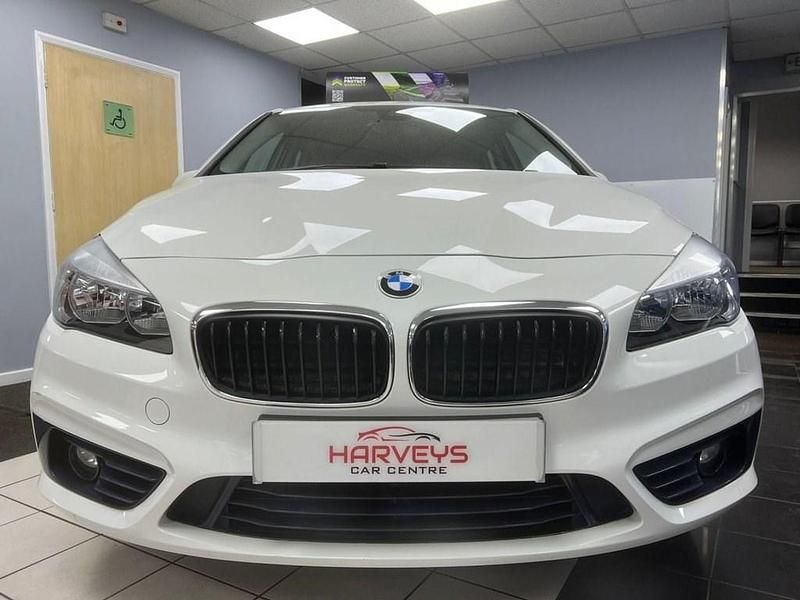 Used BMW 218 Sport Line 140 HP (102 kW) 2018 White MPV