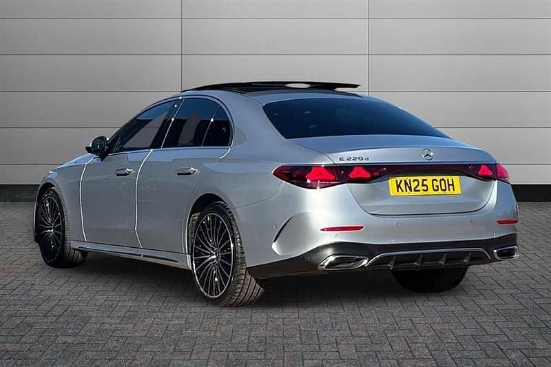 Used Mercedes E220 AMG Line Premium Plus 197 HP (144 kW) 2025 High tech silver Sedan