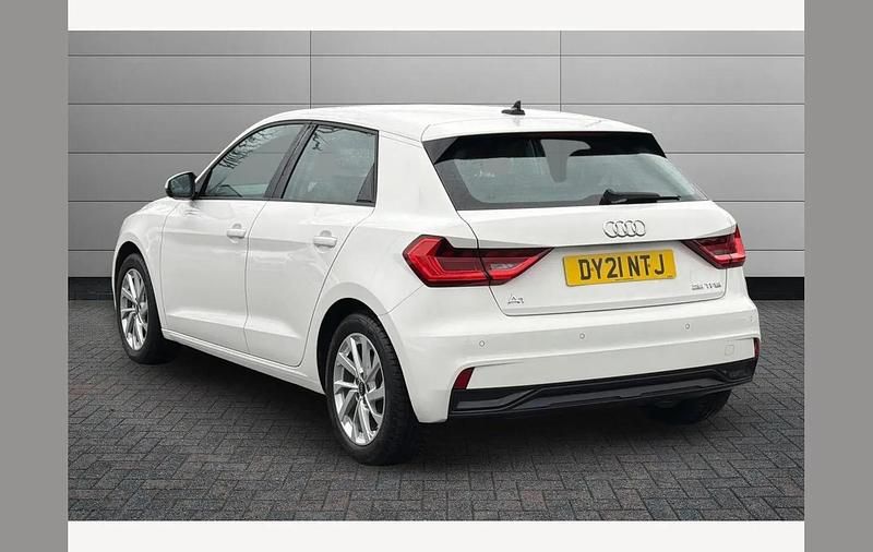 Used Audi A1 Sport 95 HP (69 kW) 2021 White SUV