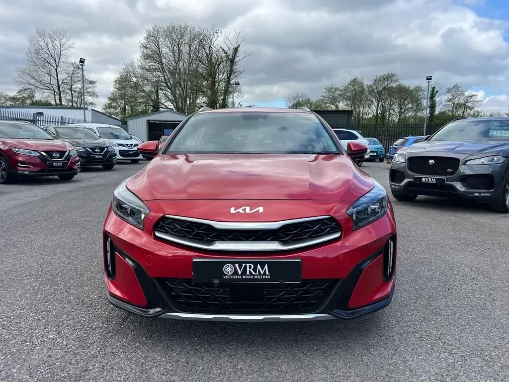 Second-hand Kia XCeed 158 CP (116 kW) 2023 Roșu SUV