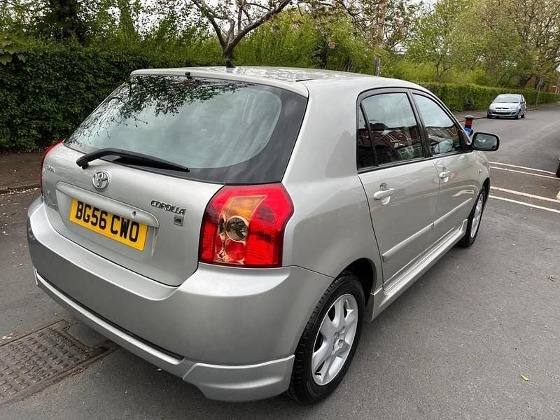 Used Toyota Corolla 2006 Silver Hatchback