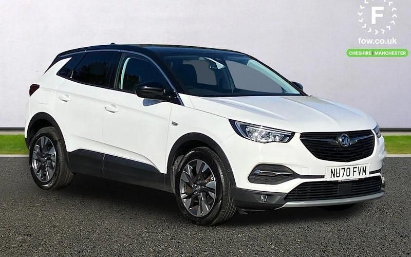 Used Vauxhall Grandland X SRi 131 HP (96 kW) 2020 White SUV