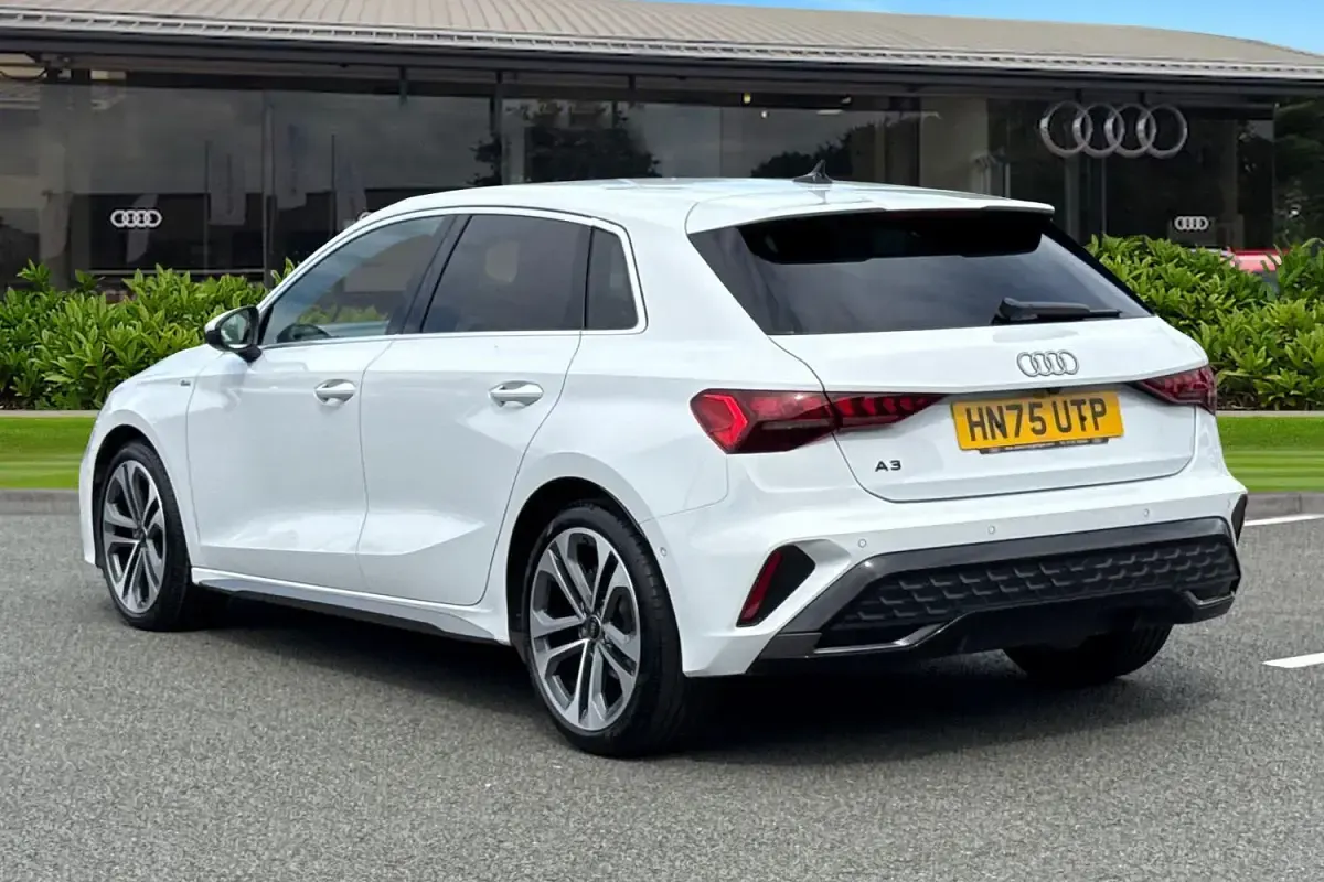 Used Audi A3 S-Line 116 HP (85 kW) 2025 White Hatchback