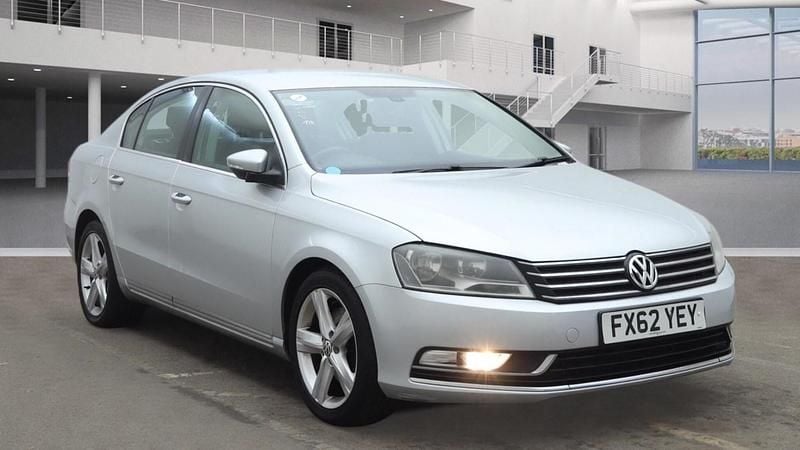Usado VW Passat SE 2012 Prateado Sedan