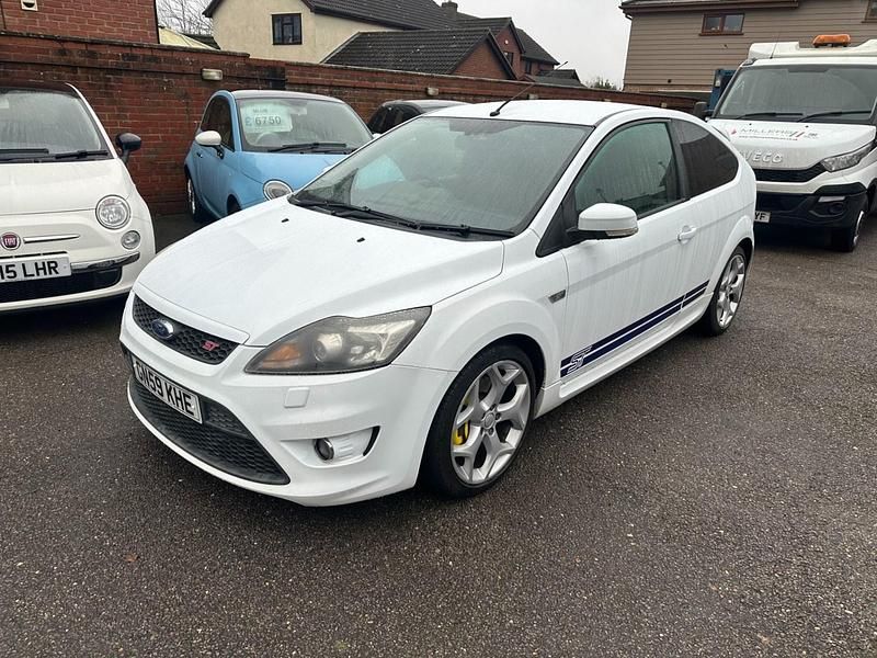 Used Ford Focus ST 2010 White Hatchback