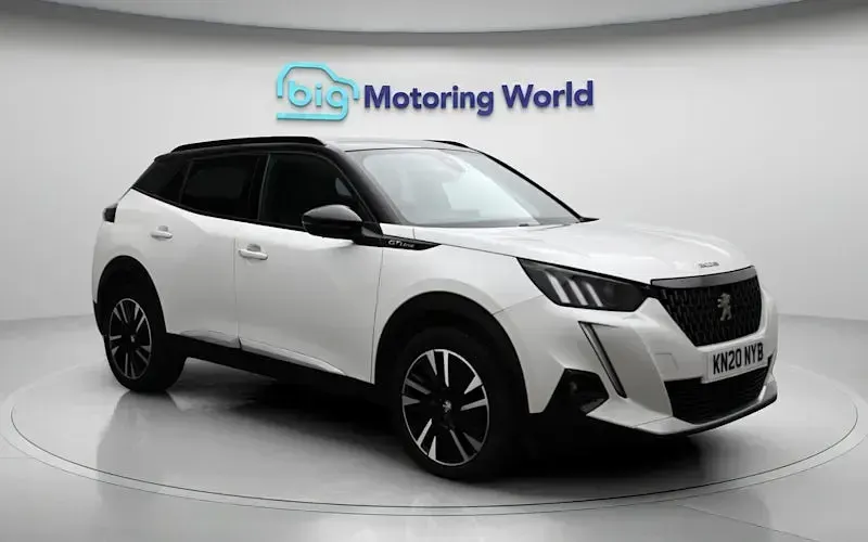Begagnad Peugeot 2008 GT-line 129 HK (94 kW) 2020 Vit SUV