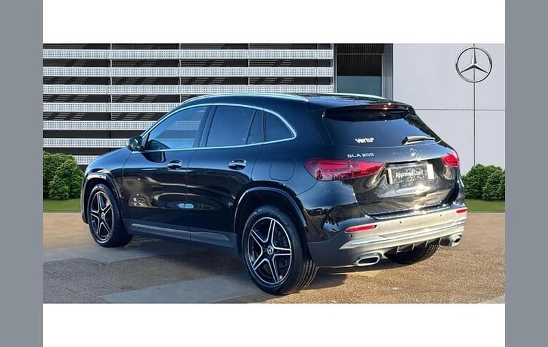 Used Mercedes GLA200 Executive 161 HP (118 kW) 2024 Black SUV