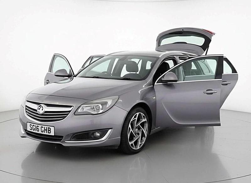 Used Vauxhall Insignia SRi 2016 Grey Estate
