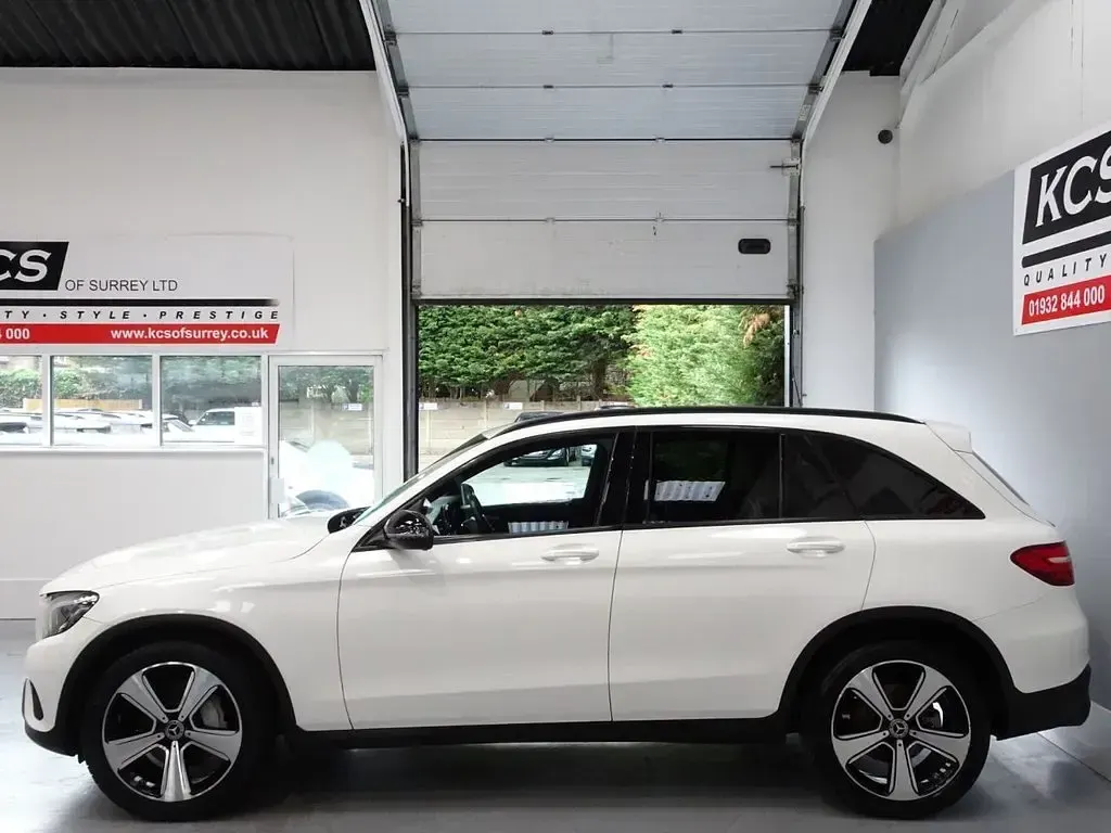Used Mercedes GLC220 Urban 167 HP (122 kW) 2018 White SUV