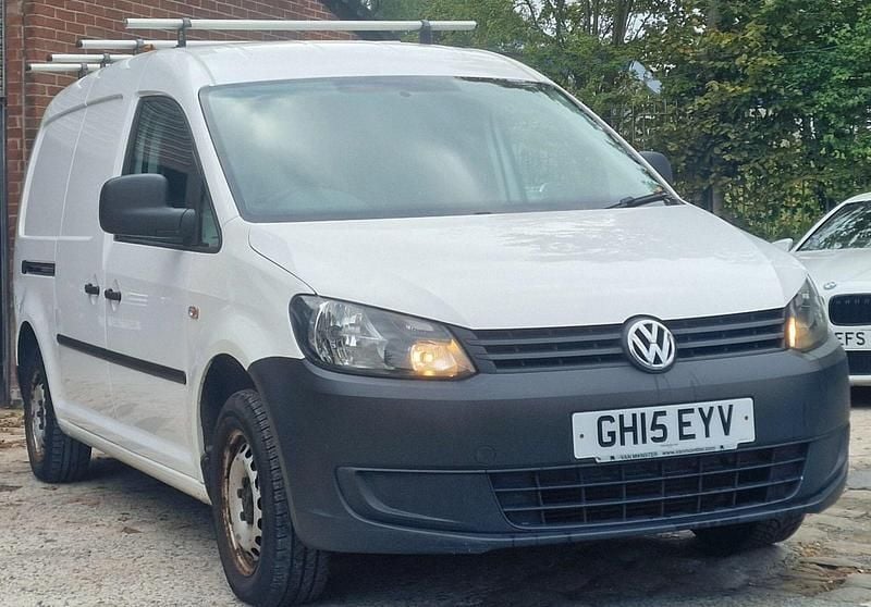 White Used 2015 VW Caddy Maxi Startline MPV | £6,325 (Good price) - Image 1/4