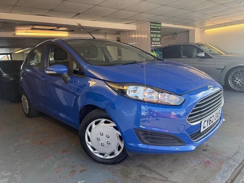 Blue Used 2013 Ford Fiesta Style Hatchback | £2,500 (Fair price) - Image 1/4
