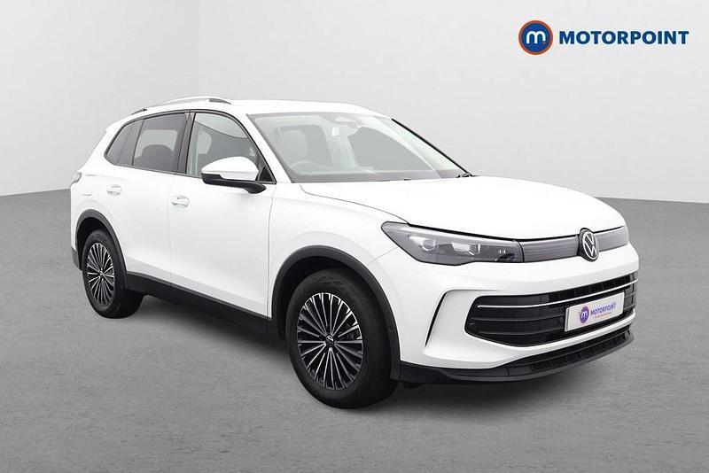 White Used 2024 VW Tiguan Match SUV | £29,249 (Good price) - Image 1/4