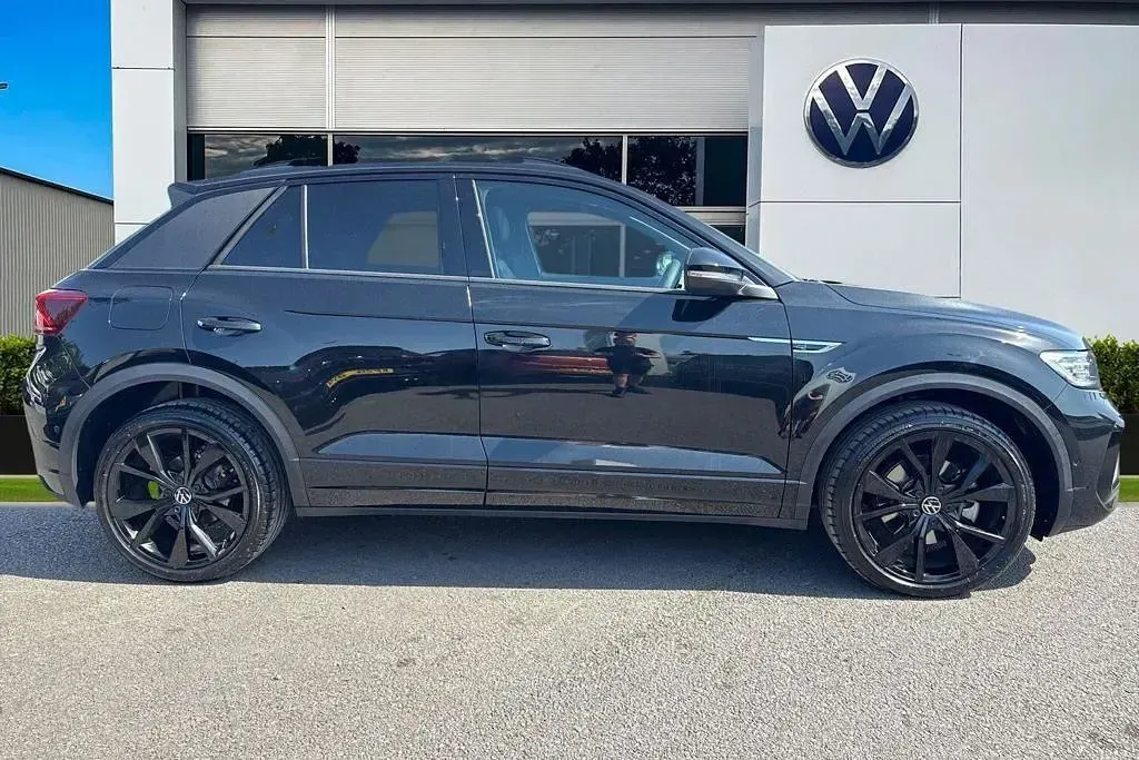 Used VW T-Roc Black Edition 150 HP (110 kW) 2025 Black SUV