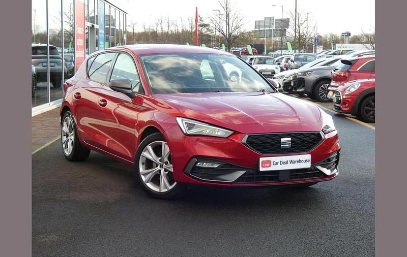 Red Used 2021 Seat Leon FR Hatchback | £13,999 (Fair price) - Image 1/4