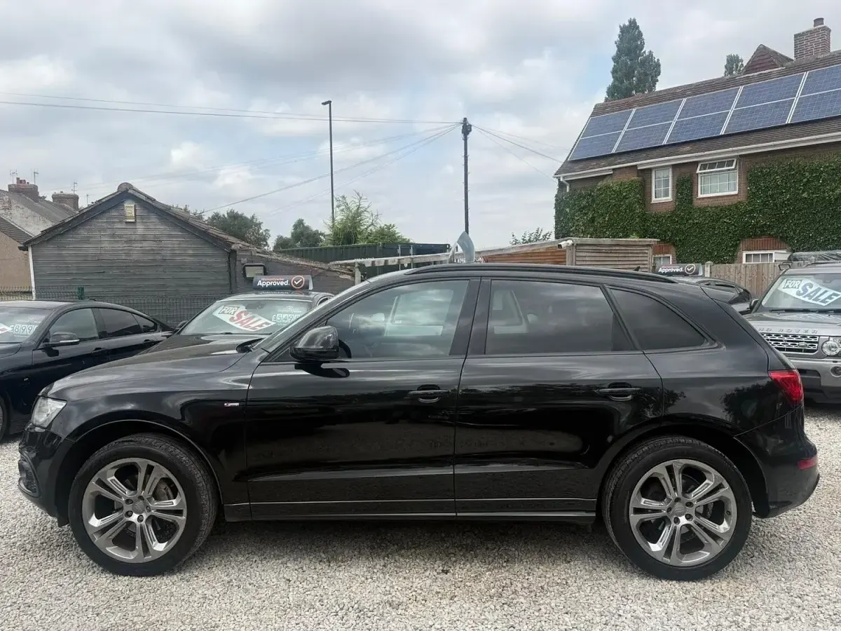 Used Audi Q5 S-line plus 2015 Black SUV