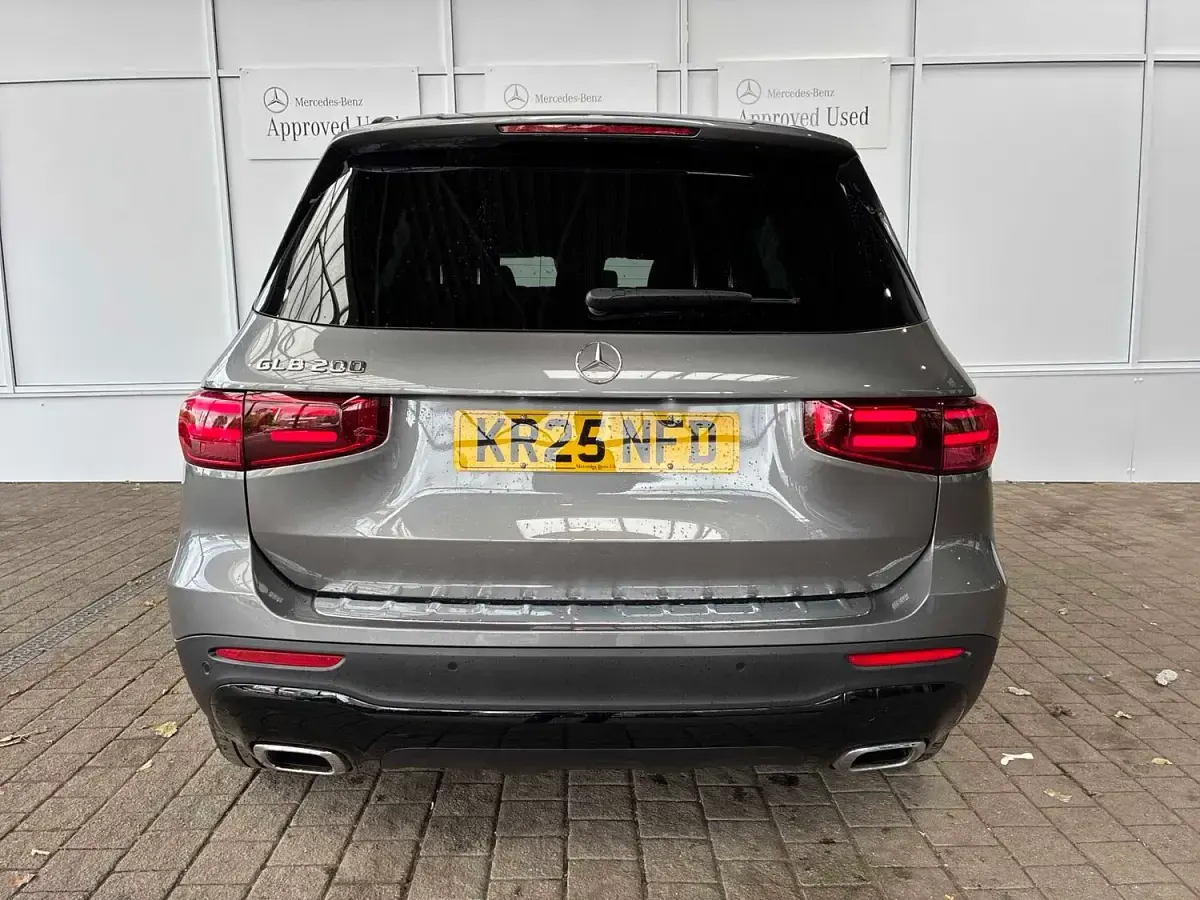 Used Mercedes GLB200 Executive 163 HP (119 kW) 2025 Grey SUV