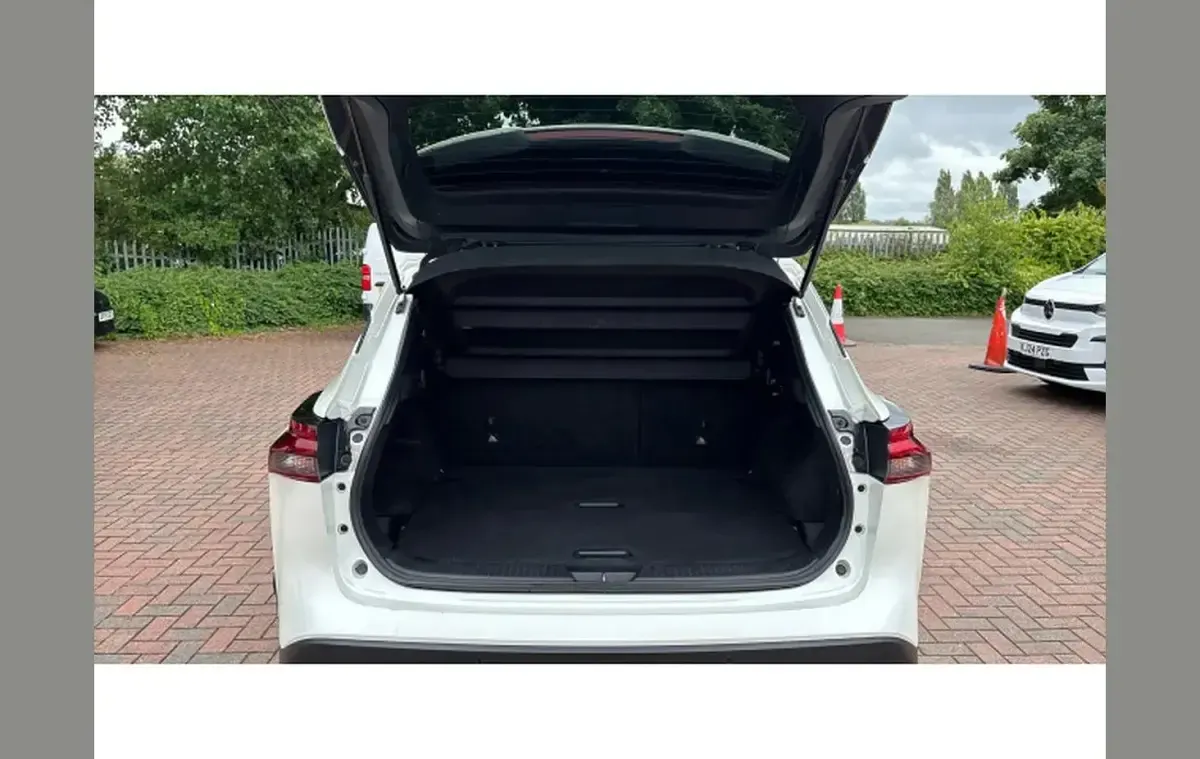 Used Nissan Qashqai N-Connecta 158 HP (116 kW) 2021 White SUV