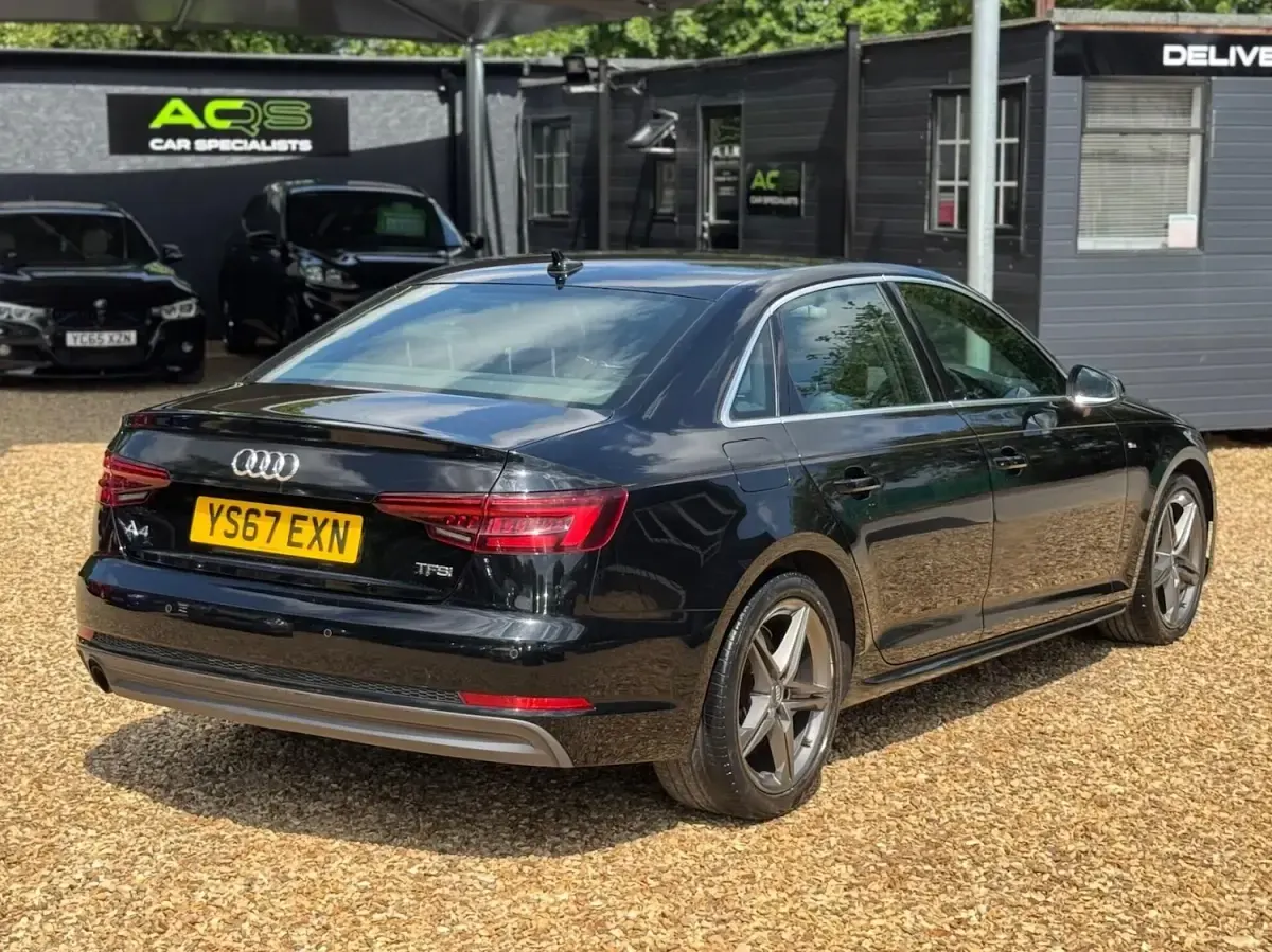Used Audi A4 S-Line 150 HP (110 kW) 2018 Black Sedan