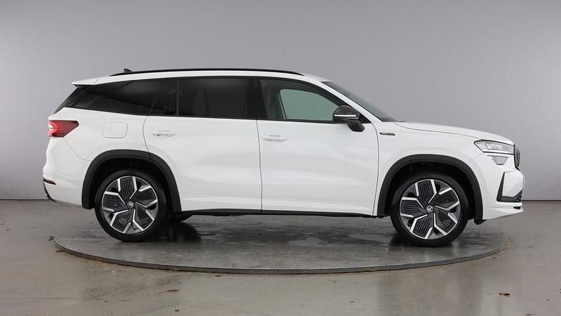 Used Skoda Kodiaq SportLine 2025 White SUV