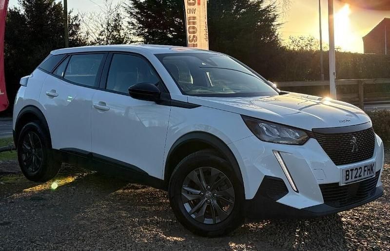 White Used 2022 Peugeot 2008 Active Premium SUV | £11,660 (Fair price) - Image 1/4