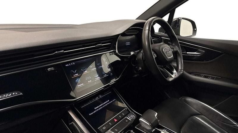 Used Audi Q7 Black Edition 340 HP (250 kW) 2020 Black SUV