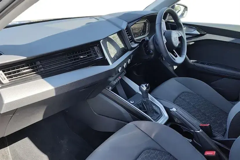 Usado Audi A1 Sport 116 CV (85 kW) 2024 Azul SUV