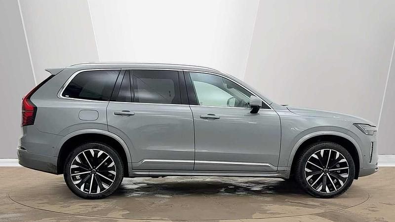 Used Volvo XC90 Ultra 250 HP (183 kW) 2025 Vapour grey SUV