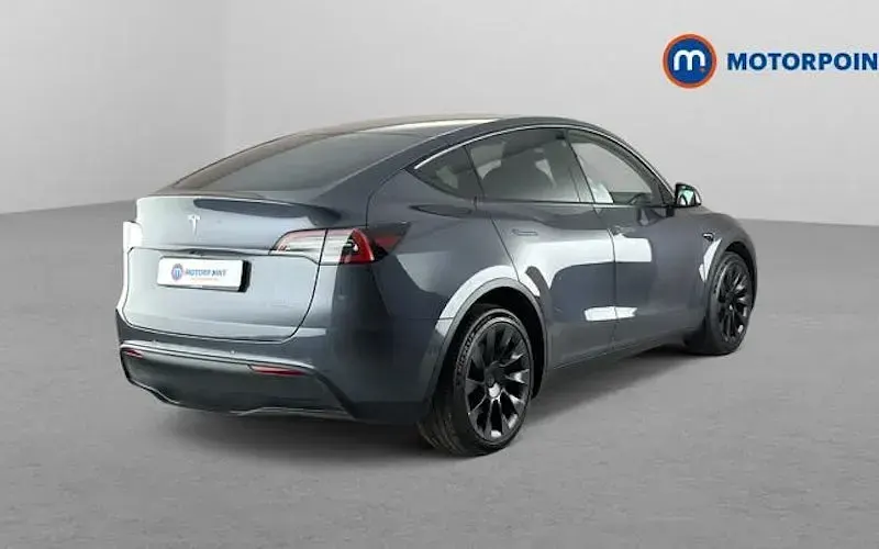 Used Tesla Model Y Long Range AWD 286 kW (389 HP) 2025 SUV