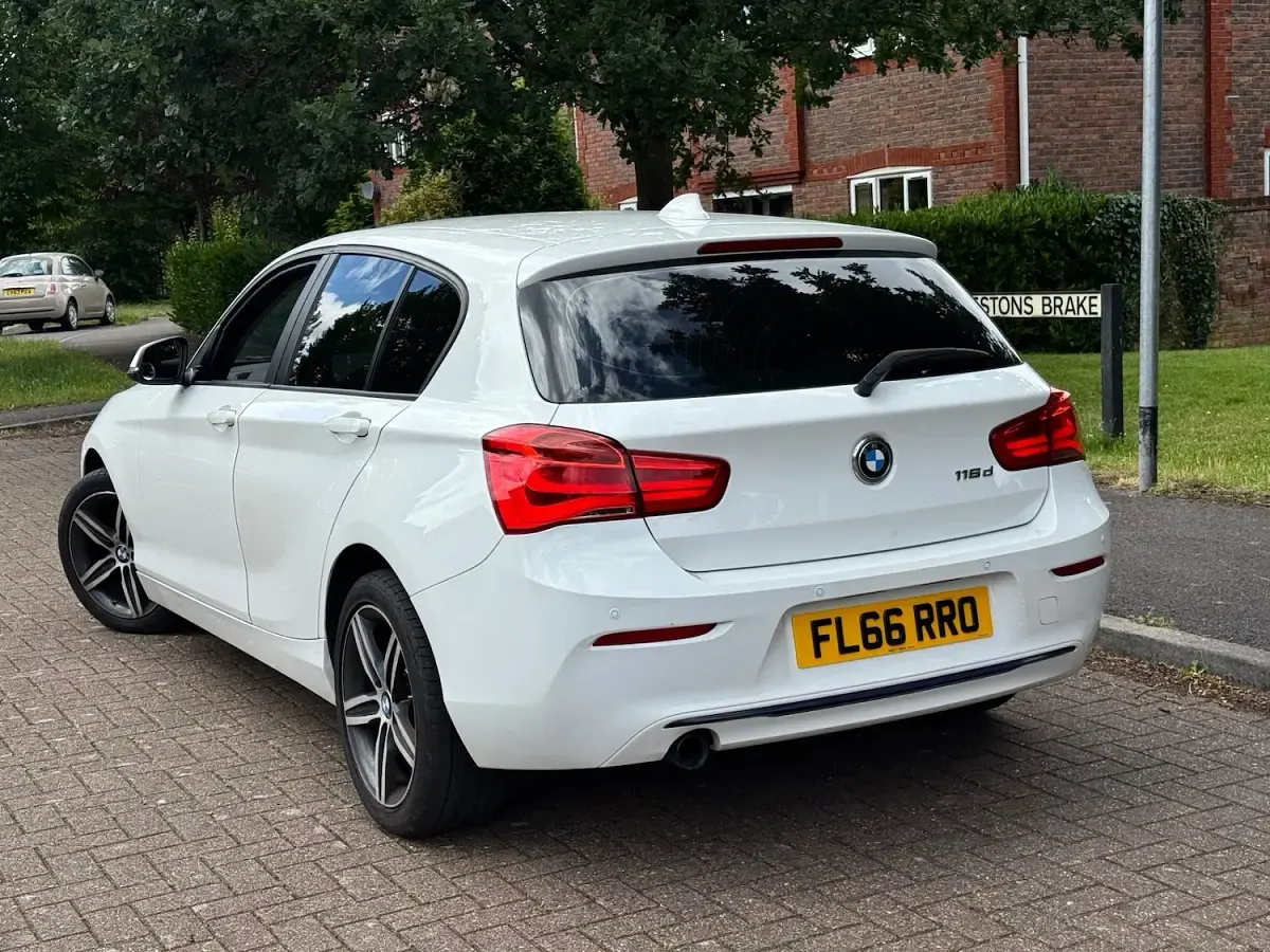 Used BMW 116 Sport Line 2016 White Hatchback