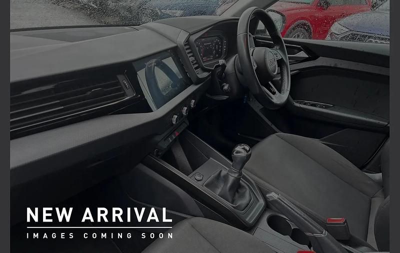 Used Audi A1 Design 94 HP (69 kW) 2020 White SUV