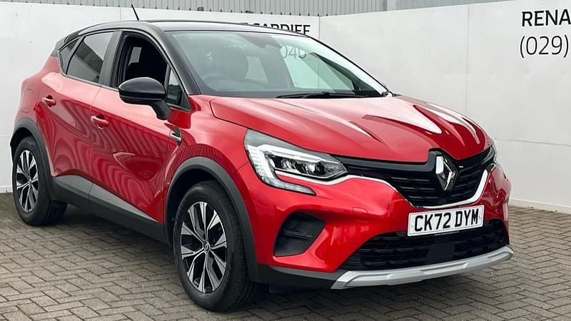 Id metallic flame red Used 2022 Renault Captur LIMITED SUV | £13,000 (Fair price) - Image 1/1