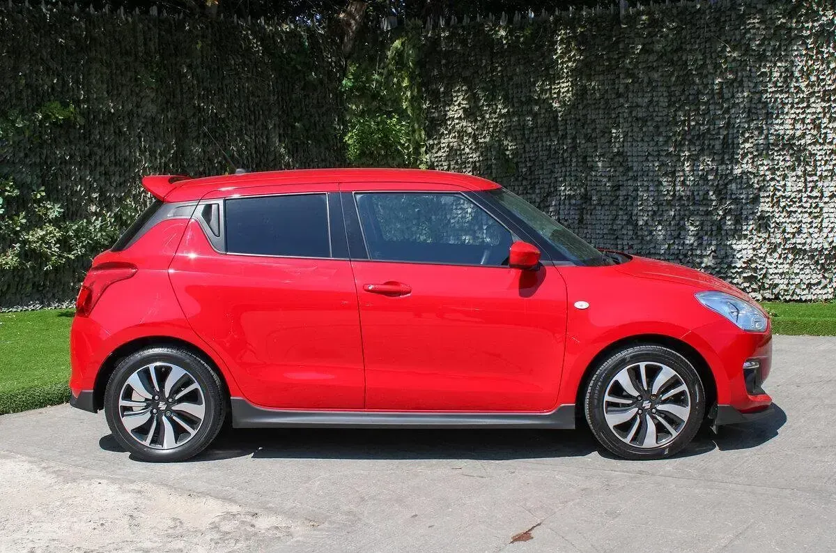 Used Suzuki Swift 2020 Red Hatchback