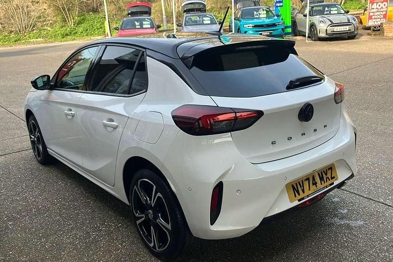 Used Vauxhall Corsa S 100 HP (73 kW) 2024 White Hatchback