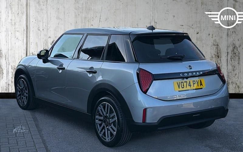 Used Mini Cooper Classic 150 kW (204 HP) 2026 Hatchback