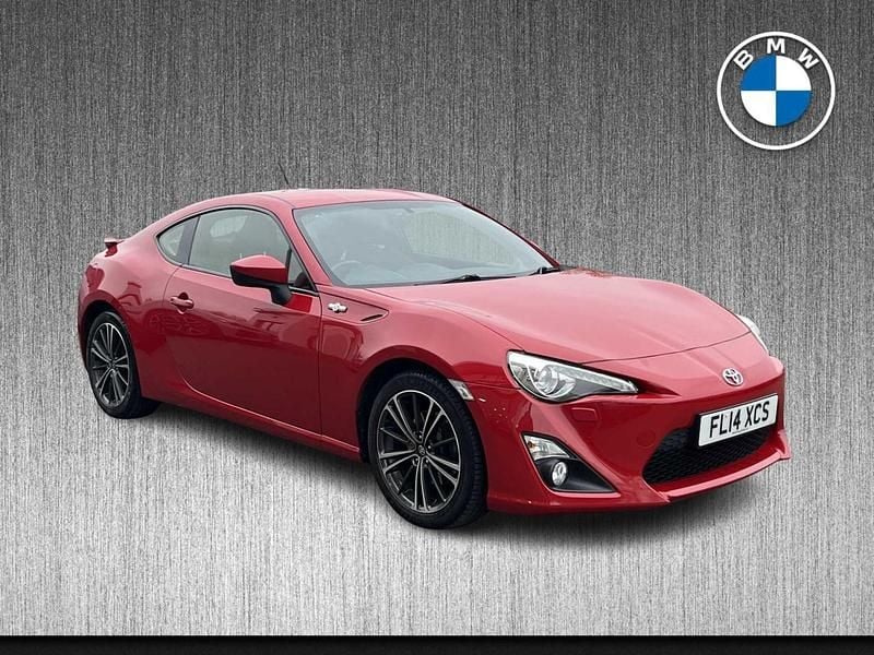 Red Used 2014 Toyota GT86 GT | £14,199 (Fair price) - Image 1/4
