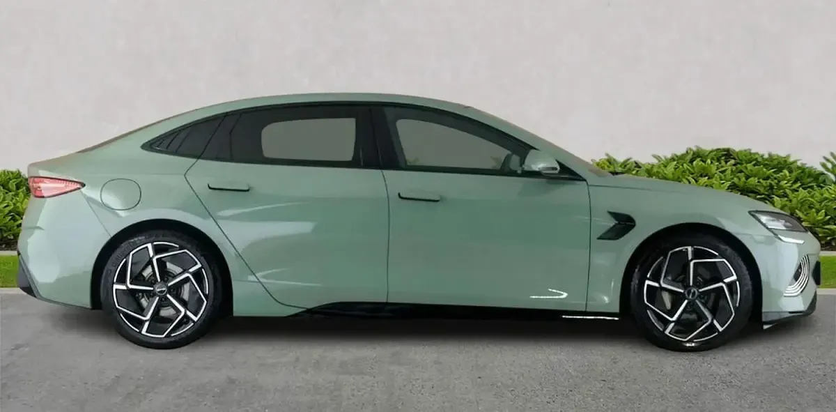 Used BYD Seal 389 kW (530 HP) 2024 Green Sedan