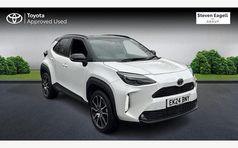 Used 2024 Toyota Yaris Hybrid Sport Estate | £24,090 (Fair price) - Image 1/3