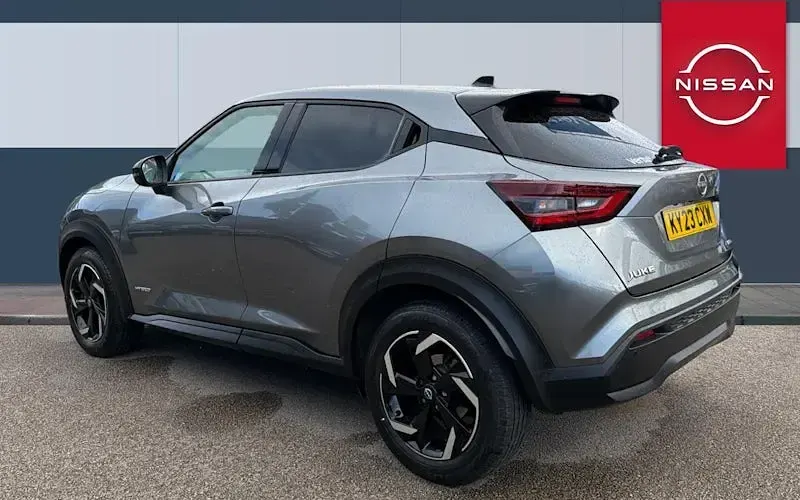 Used Nissan Juke N-Connecta 143 HP (105 kW) 2023 Grey SUV