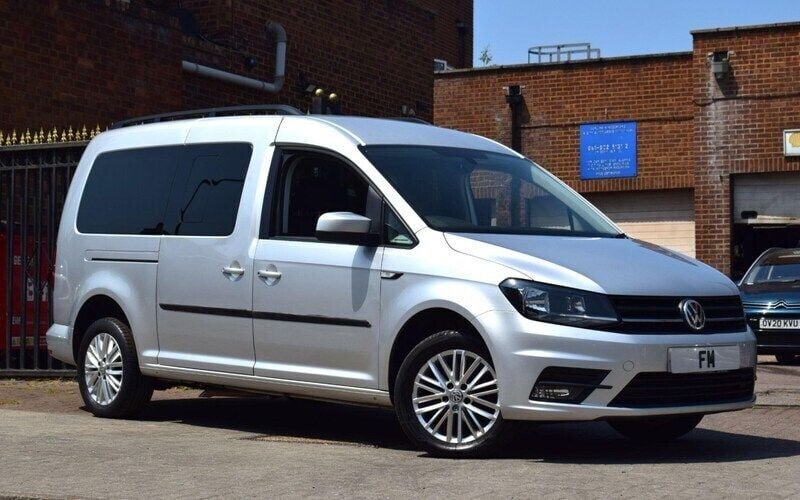 Silver Used 2018 VW Caddy Maxi Life Life MPV | £14,850 (Super price) - Image 1/4