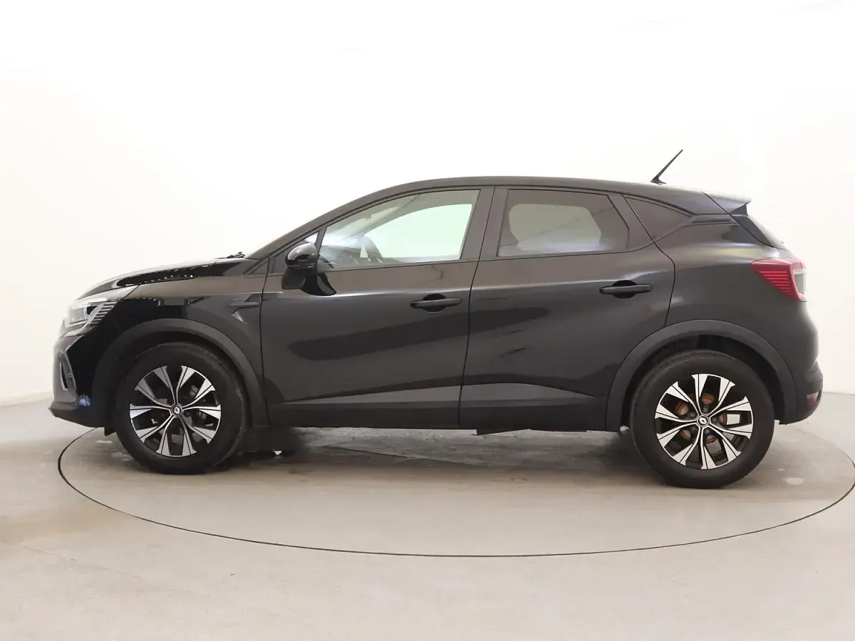 Used Renault Captur Evolution 91 HP (66 kW) 2023 Black SUV